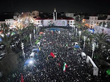 برگزاری مراسم سومین شب قدر در میدان شهرداری رشت با حضور هزاران نفر از خونخواهان رهبر شهید امت+فیلم