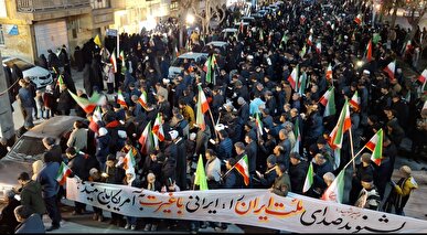 حضور مردم شهرکرد در خیابان و شعار همیشگی مرگ بر آمریکا