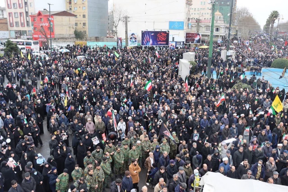 ایران مقتدر هرگز کوچک نخواهد شد/ تداوم مسیر &laquo;رهبر شهید&raquo; در اندیشه &laquo;رهبر جدید انقلاب&raquo;