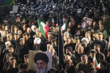 چهاردهمین قرار شبانه سمنانی‌های با قائد شهید خود/ اجتماع بزرگ شب‌های اقتدار در سمنان ادامه دارد+فیلم