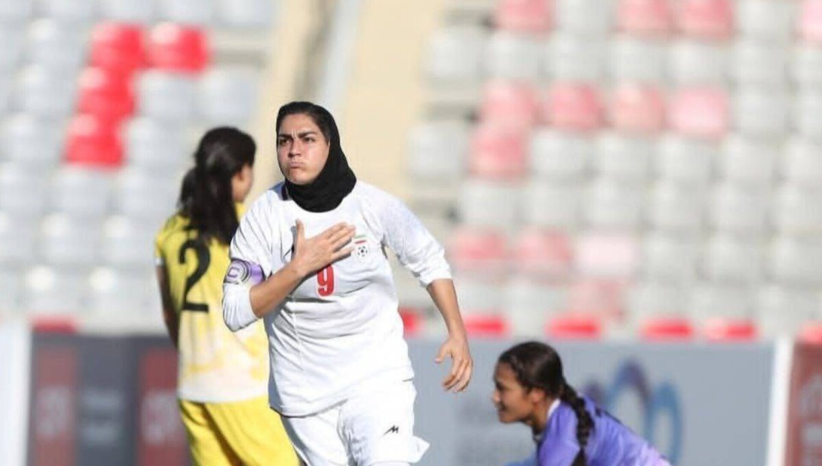 کاپیتان تیم ملی فوتبال بانوان ایران، وطن را انتخاب کرد