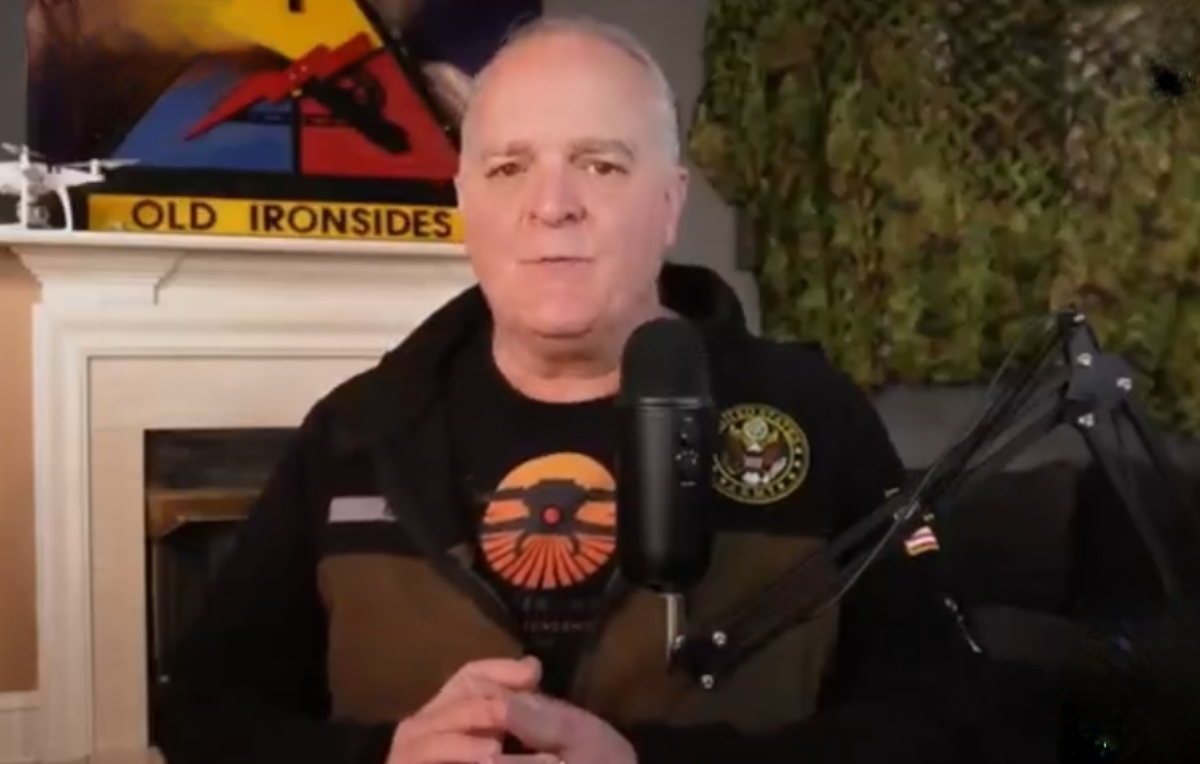 اگر فکر میکنید حمله به زیرساخت‌ها باعث میشود مردم به حکومت بدبین شوند و از حکومت بخواهند که تسلیم شود. سخت در اشتباهید