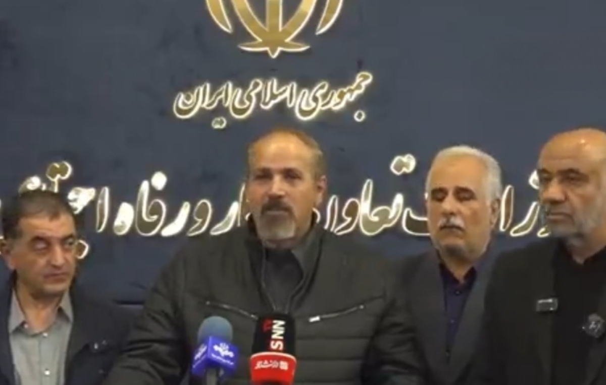 شورای عالی کار تصمیم گرفت مزد و مزایای مزدی را در ۶ ماهه اول سال آینده با توجه به شرایط کشور یک بار دیگر بازنگری کند