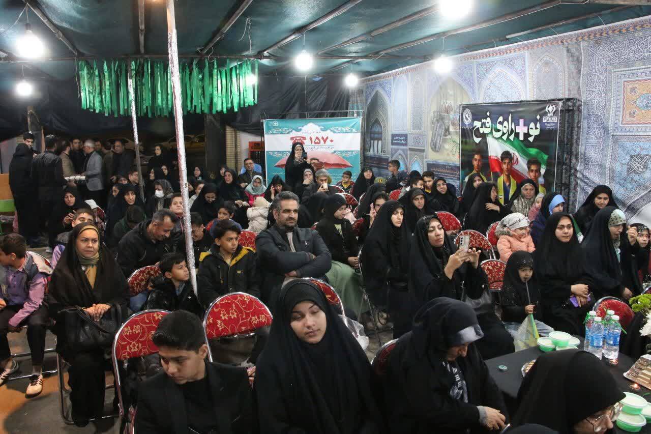 هشتمین شب از فعالیت حسینیه &laquo;شجره طیبه&raquo; در سمنان به روایت تصاویر