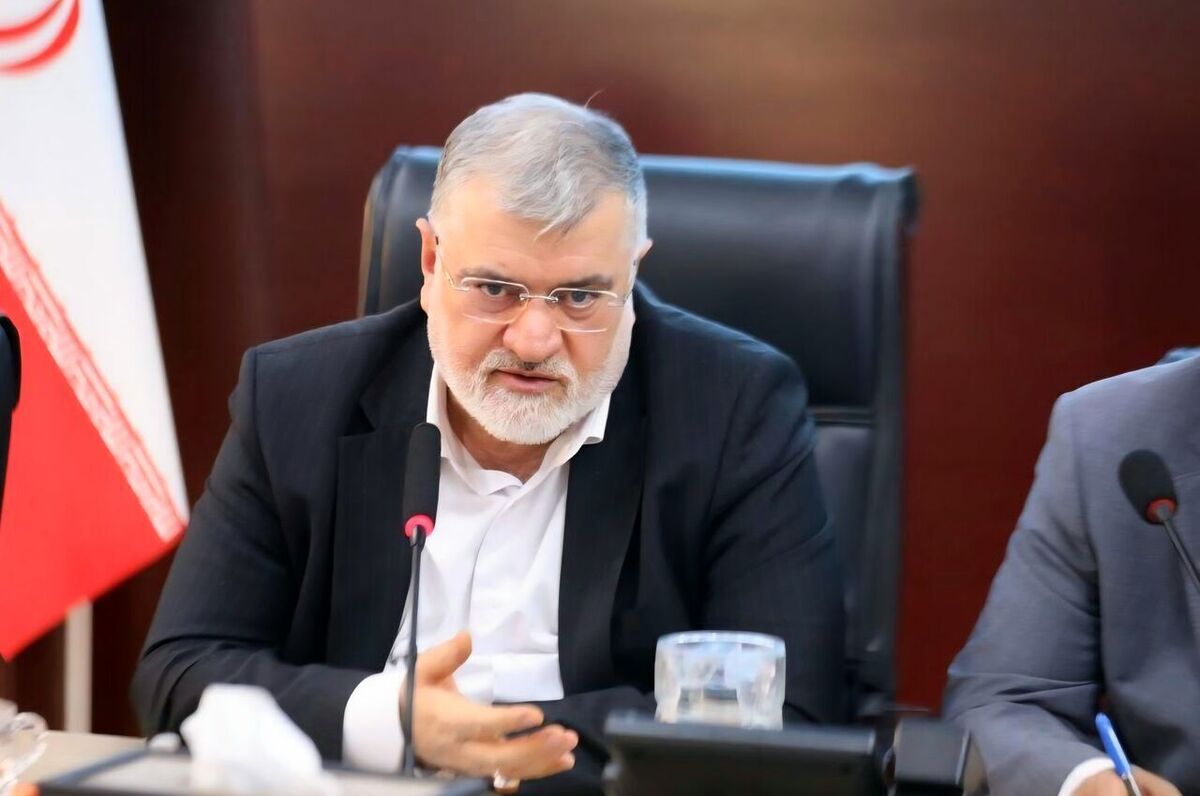 معتمدیان: ۴۰ درصد عملیات‌های دشمن در استان تهران بوده/ در ۱۰ روز اول بیش از ۹۵۰۰ نقطه مورد اصابت قرار گرفت + فیلم