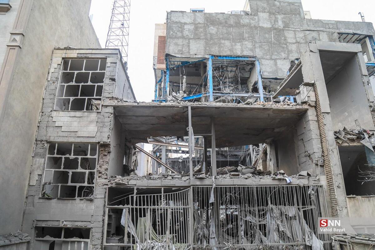 از حمله وحشیانه دشمن صهیونی_آمریکایی به یک بانک در شهرک غرب تهران + فیلم