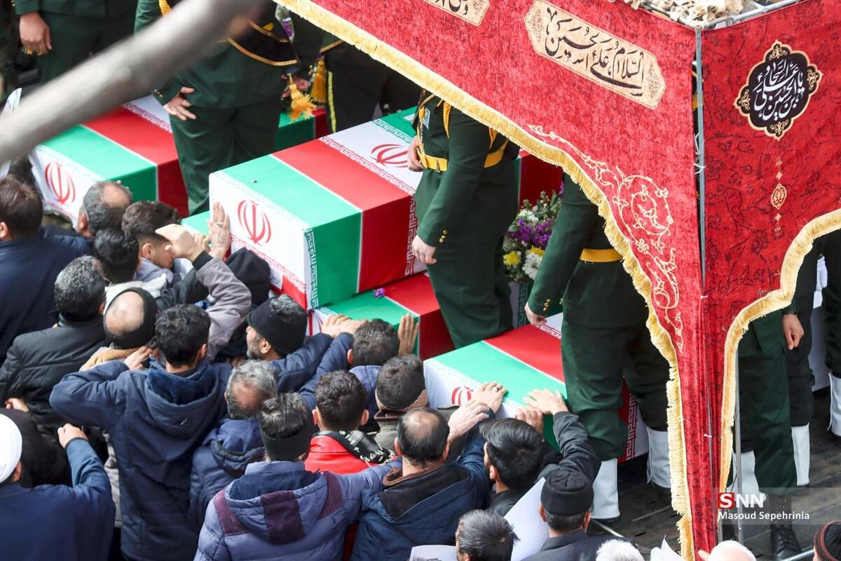 دعوت ارتش از مردم برای حضور باشکوه در آیین وداع و تشییع ۸۴ شهید ناوشکن دنا