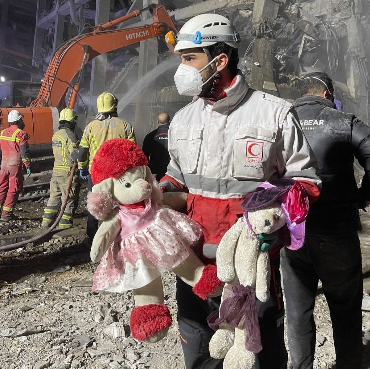 چگونگی برخورد با کودکان در زمان جنگ