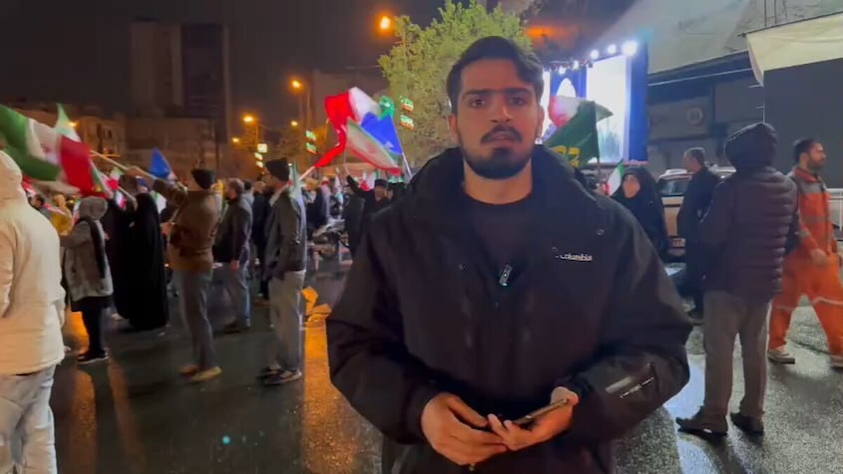 گزارش خبرنگار SNNTV: همزمان با فعالیت پدافند در میدان انقلاب، مردم با تکبیر در میدان ماندند + فیلم