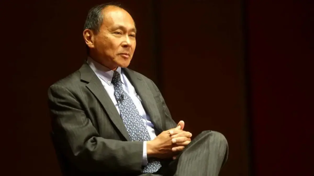 فوکویاما: آمریکا زیر کنترل کودکی است که از آتش&zwnj;بازی لذت می&zwnj;برد + فیلم