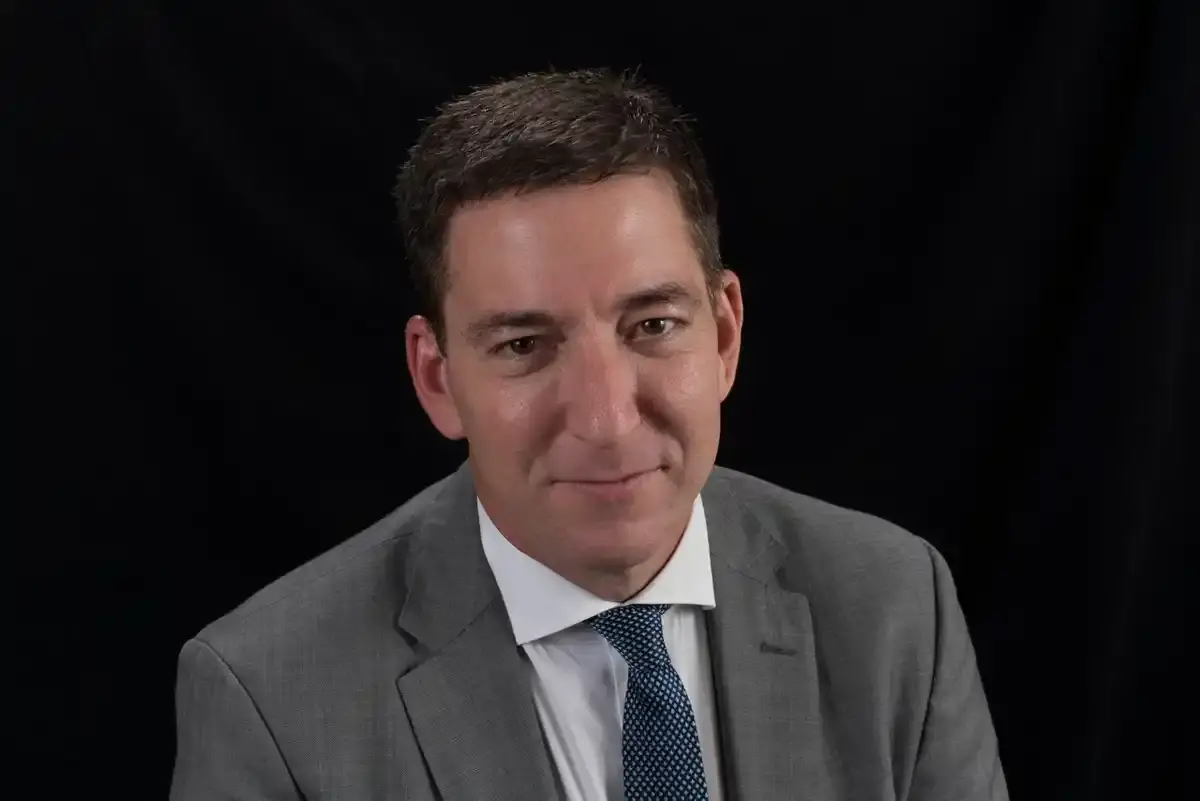 گلِن گرینوالد: در آمریکا حتی کمک&zwnj;های امدادی و قرارداد&zwnj;های دولتی را به شرط حمایت نکردن از تحریم اسرائیل گره زده&zwnj;اند! + فیلم