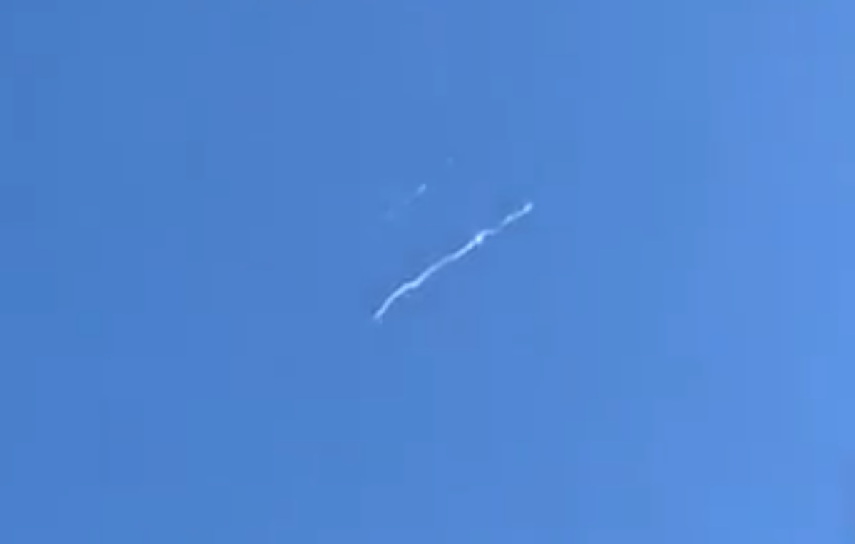 تصویری از موشک&zwnj;های ایرانی در آسمان اراضی اشغالی بدون مزاحمت پدافند&zwnj;های دشمن