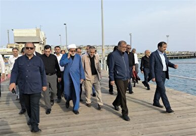 فرماندار بوشهر: جزیره خارگ در امنیت کامل است / عبور و مرور از گناوه و بوشهر به خارگ با حداکثر ظرفیت انجام می‌شود