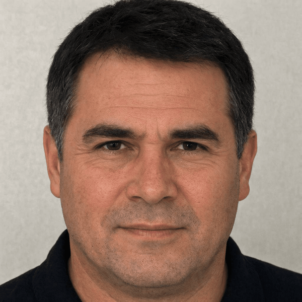 حنظله هویت مالک کانال تلگرامی «وحید آنلاین» را افشا کرد حنظله هویت مالک کانال تلگرامی «وحید آنلاین» را افشا کرد