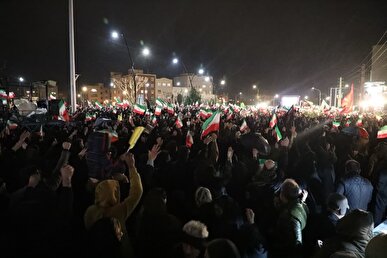 تجمع و رجزخوانی مردم سراسر کشور / نتیجه جنگ با تجمع مردم تعیین می‌شود + فیلم