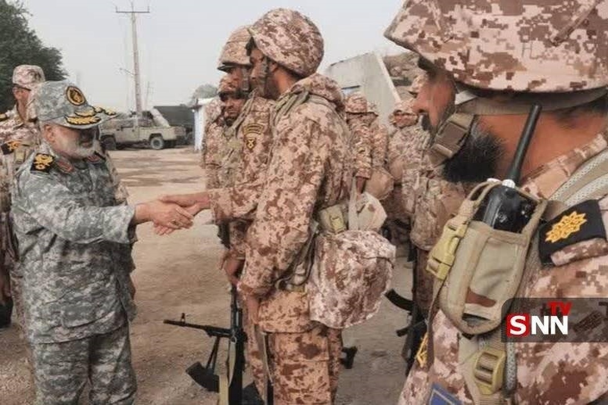 بازدید فرمانده نیروی زمینی سپاه از آمادگی&zwnj; یگانهای مستقر در جزایر