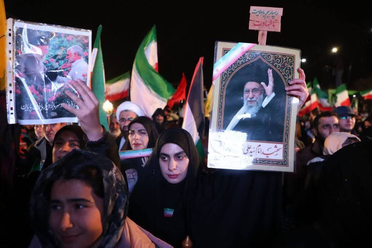 بانوی ایرانی در پاسخ به SNNTV: ترامپ یک آدم دیوانه است؛ از این دیوانه چه توقعی می&zwnj;توان داشت؟! + فیلم