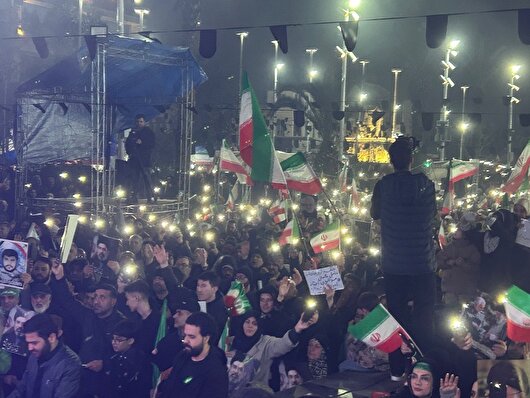 چهارشنبه سوزی دشمن در رشت / حضور متفاوت مردم دیار میرزا کوچک خان در میدان+فیلم