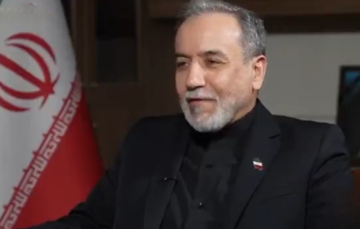 ‌نمی‌توانیم به خاطر کشور‌های دوست و همسایه که اشتباه می‌کنند بر سر جان مردم خودمان معامله کنیم/ مردم ما بهترین دوستان ما هستند