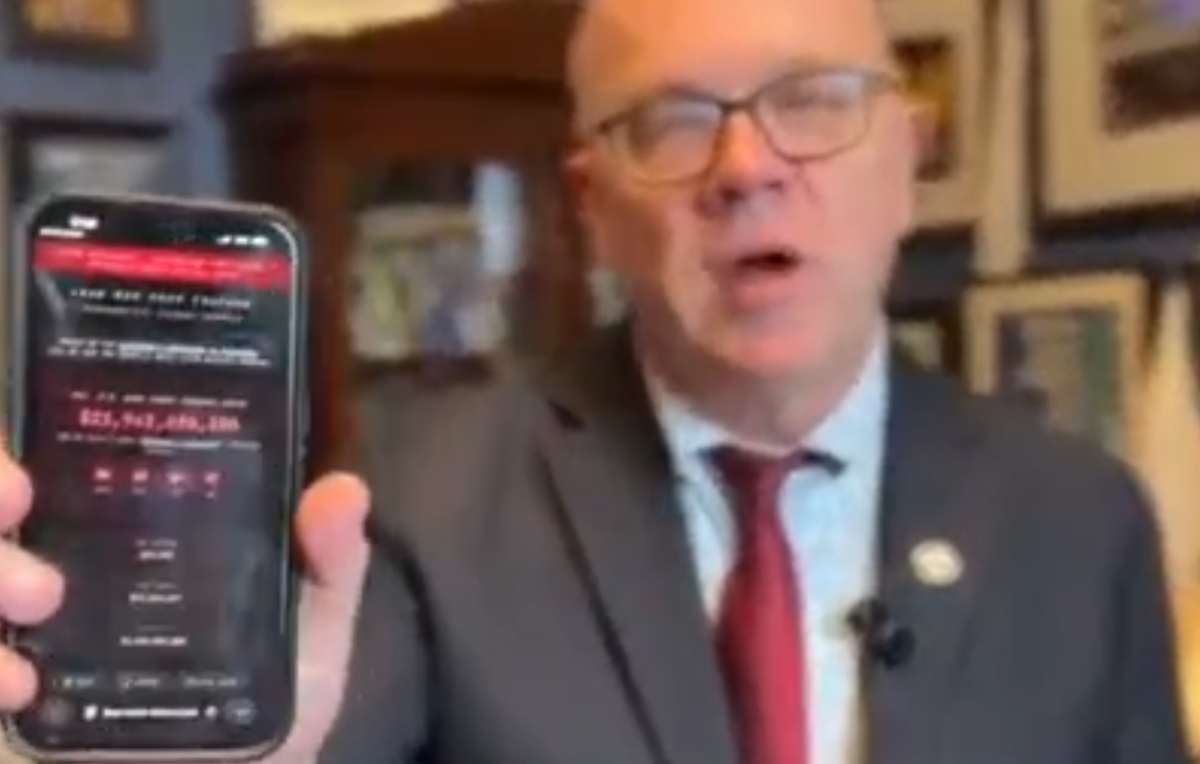 آیا باید ۲۲ میلیارد دلار برای یک جنگ غیرقانونی دیگر در خاورمیانه هزینه کنیم...