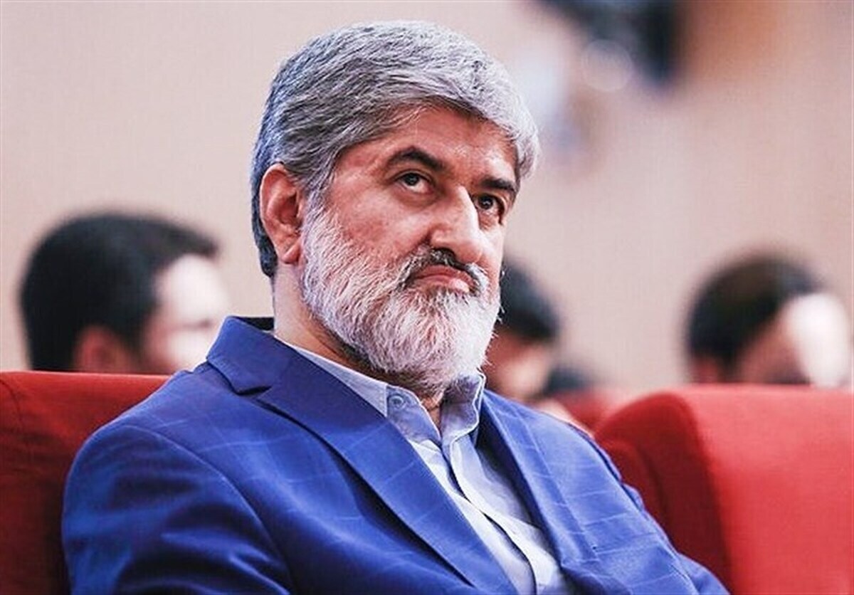 علی مطهری: اگر از خودمان ضعف نشان بدهیم برده آمریکا و اسرائیل خواهیم شد اما ملت ایران همچنان محکم ایستادند + فیلم