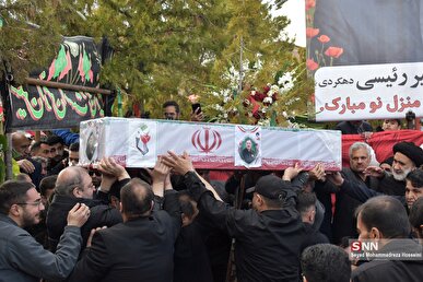 تشییع پیکر مطهر شهدا بر شانه‌های مردم/وداع جانسوز مردم با جان فدایان ایران در معراج الشهدای تهران + فیلم