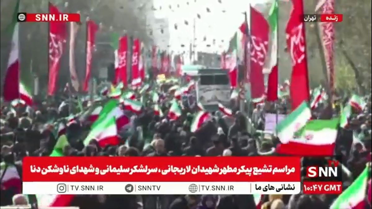 نمایی از حضور پر شور مردم در مراسم تشیع پیکر مطهر شهیدان لاریجانی، سرلشکر سلیمانی و شهدای ناوشکن دنا