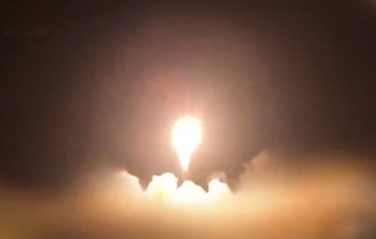 فوری | پاسخ متقابل نیرو‌های مسلح تاسیسات آمریکایی را به آتش کشید