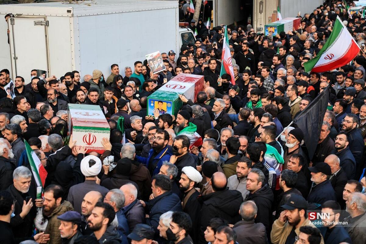 پدر شهید: فرزند ۱۷ ساله‌ام را فدای سیدمجتبی خامنه‌ای کردم/ شهدای ناوشکن دنا به ناحق، مظلومانه و ناجوانمردانه به شهادت رسیدند+ فیلم