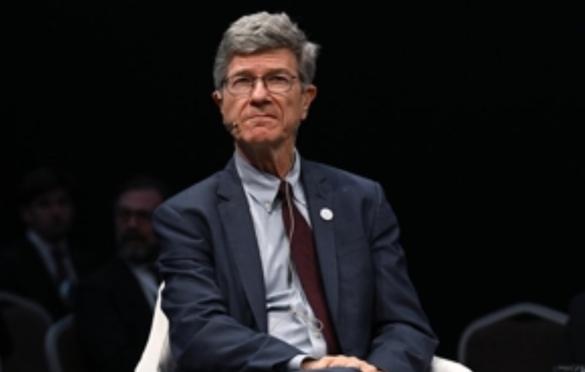 کشور&zwnj;های میزبان پایگاه&zwnj;های آمریکا، جرأت مخالفت ندارند، به همین دلیل دفاع مشروع ایران در برابر تجاوز محکوم می&zwnj;شود