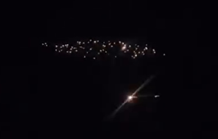 ستاره باران آسمان سرزمین‌های اشغالی توسط موشک‌های ایرانی