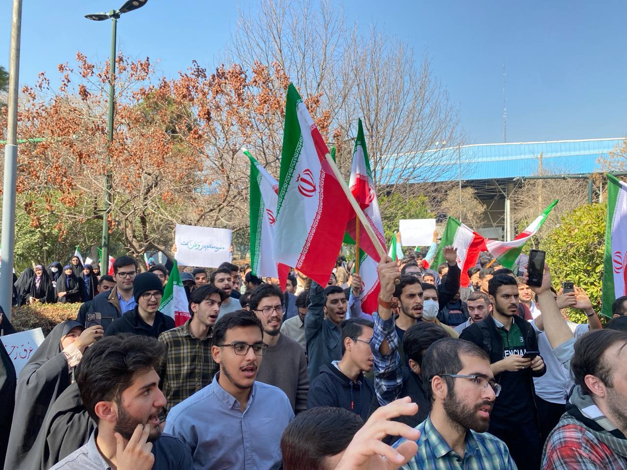 عزاداری دانشجویان دانشگاه تهران برای شهدای جانباختگان اتفاقات دی ماه + فیلم