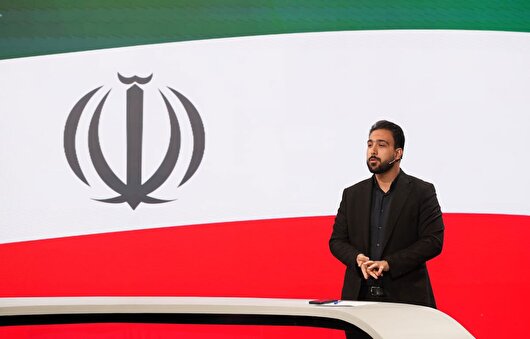 «خدا کند که بمیرم وطن‌فروش نباشم»