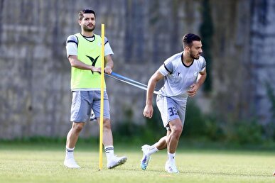 جروبحث تمرینی استقلال/ عارف غلامی و ابوالفضل جلالی محروم شدند | اخبار ورزشی