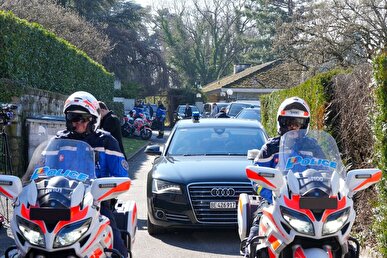 هیات آمریکایی وارد ساختمان محل مذاکرات شد + فیلم