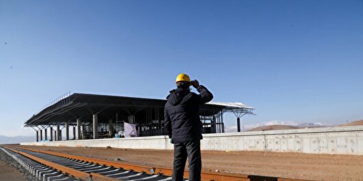 پروژه راه‌آهن شهرکرد در انتظار بودجه / وعده‌هایی که اجرای آن به تابستان و زمستان ۱۴۰۵ حواله داده شد! + فیلم