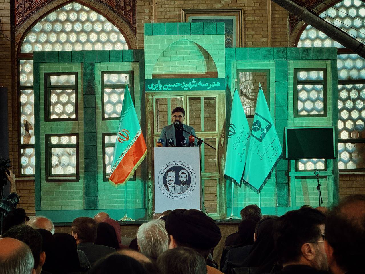 گرامیداشت سالروز تأسیس نهاد امور تربیتی در جوار شهدای هفتم تیر؛