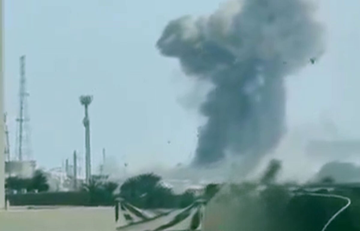 اصابت موشک‌های ایرانی به پایگاه آمریکا در بحرین