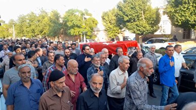 بدرقه پیکر پدر شهیدان احمدی