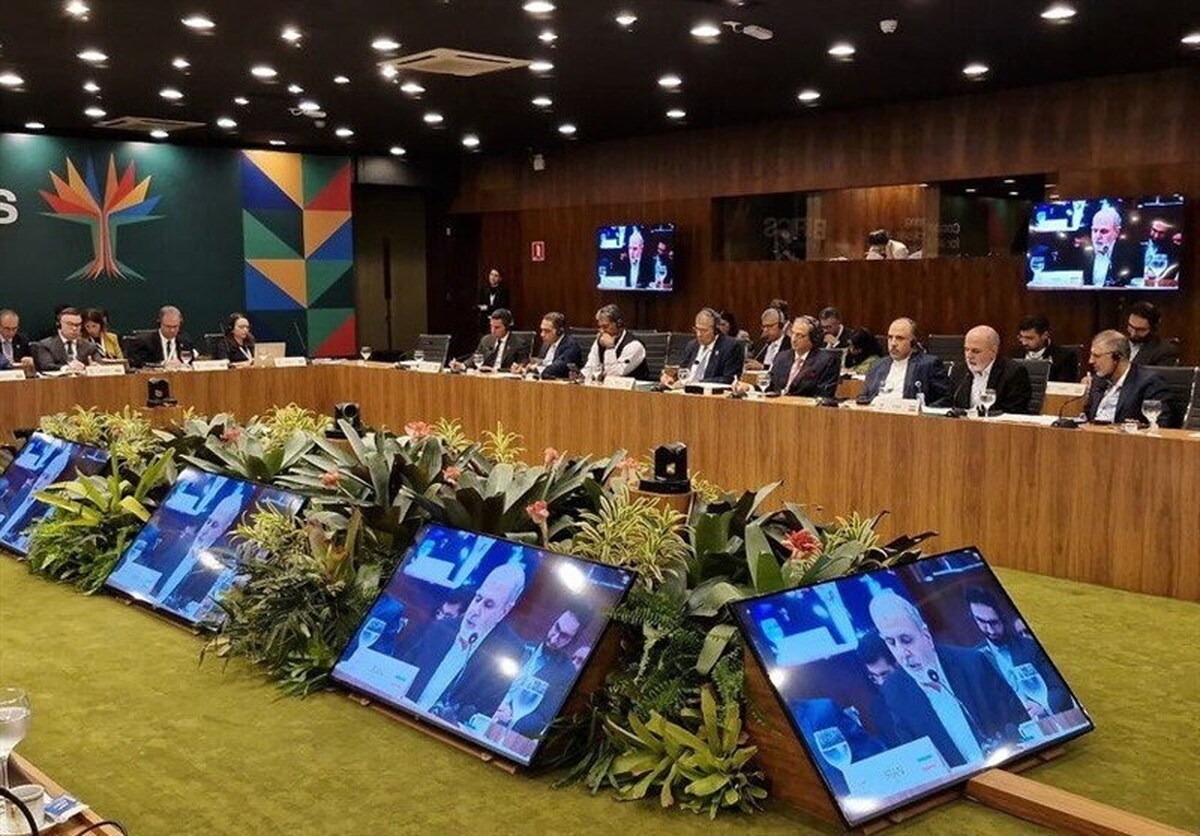 احمدیان: سلاح اتمی در دکترین دفاعی ایران هیچ جایگاهی ندارد