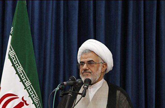 کوتاهی‌های داخلی پایانه‌های کانتینری بندر شهید رجایی نباید نادیده گرفته شود/هنوز دلیل قطعی آتش‌سوزی مشخص نشده است