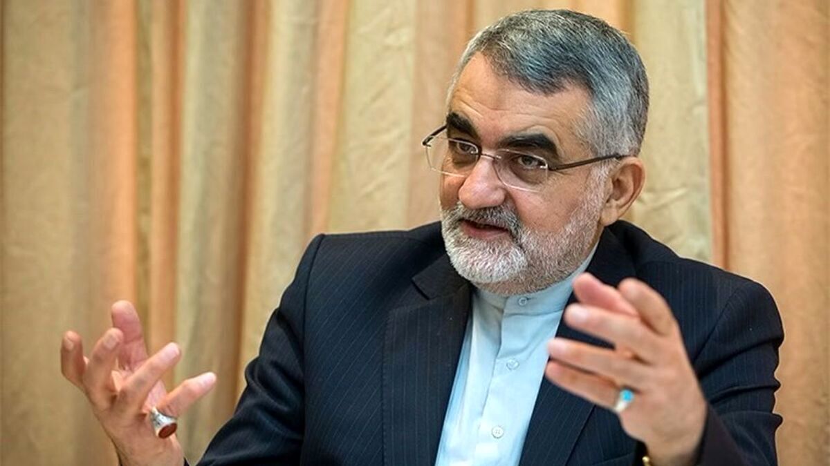 عضو کمیسیون امنیت ملی: مُصِر به برداشتن کلیه تحریمها هستیم
