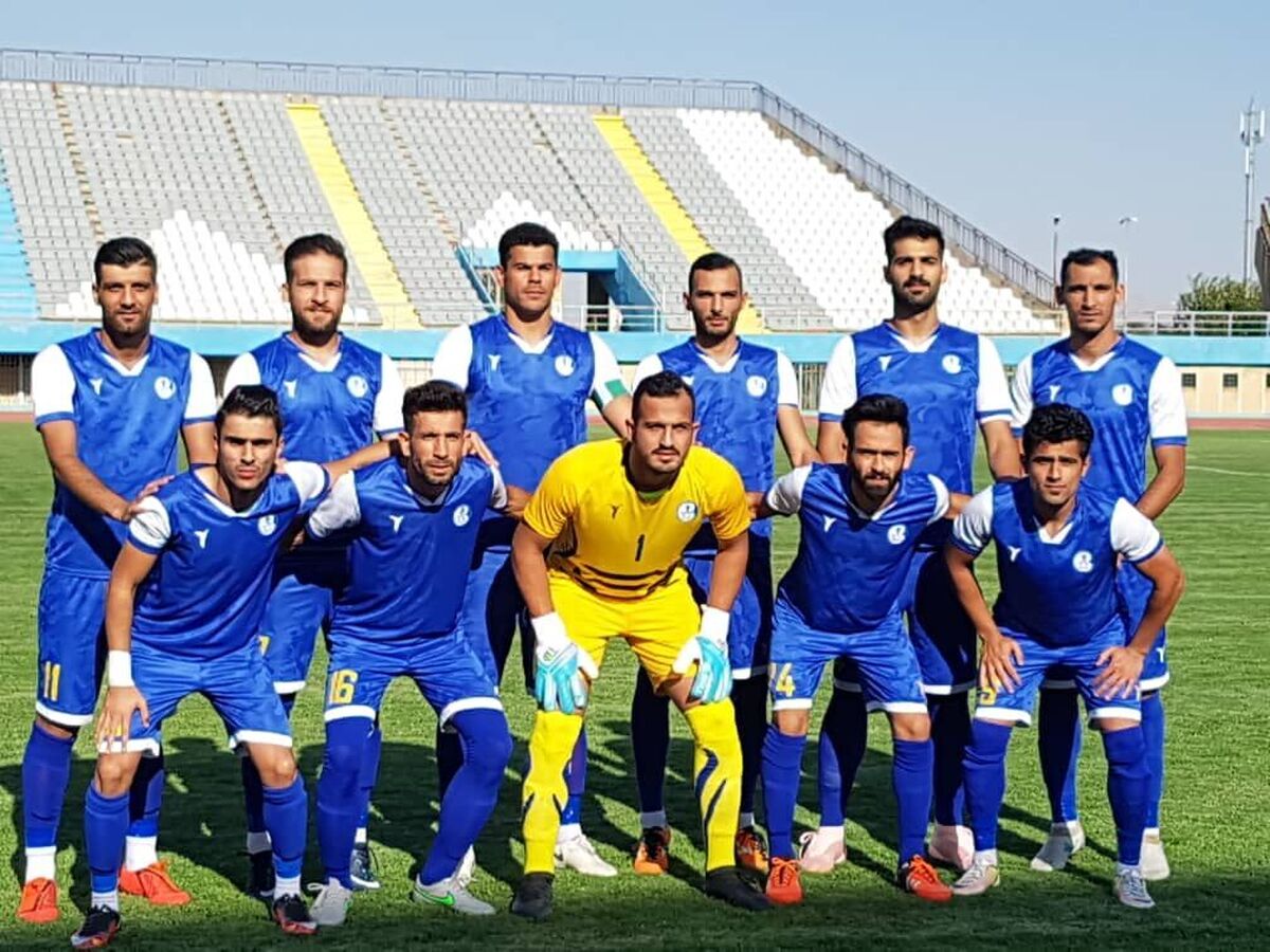 نظر سرمربی تیم رقیب درباره جشن قهرمانی تراکتور