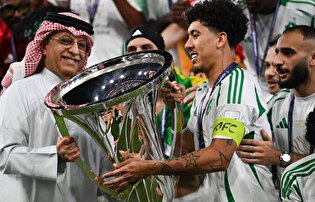 پیروزی الاهلی و لحظه بالا بردن جام قهرمانی توسط الاهلی در رقابت‌های لیگ نخبگان آسیا