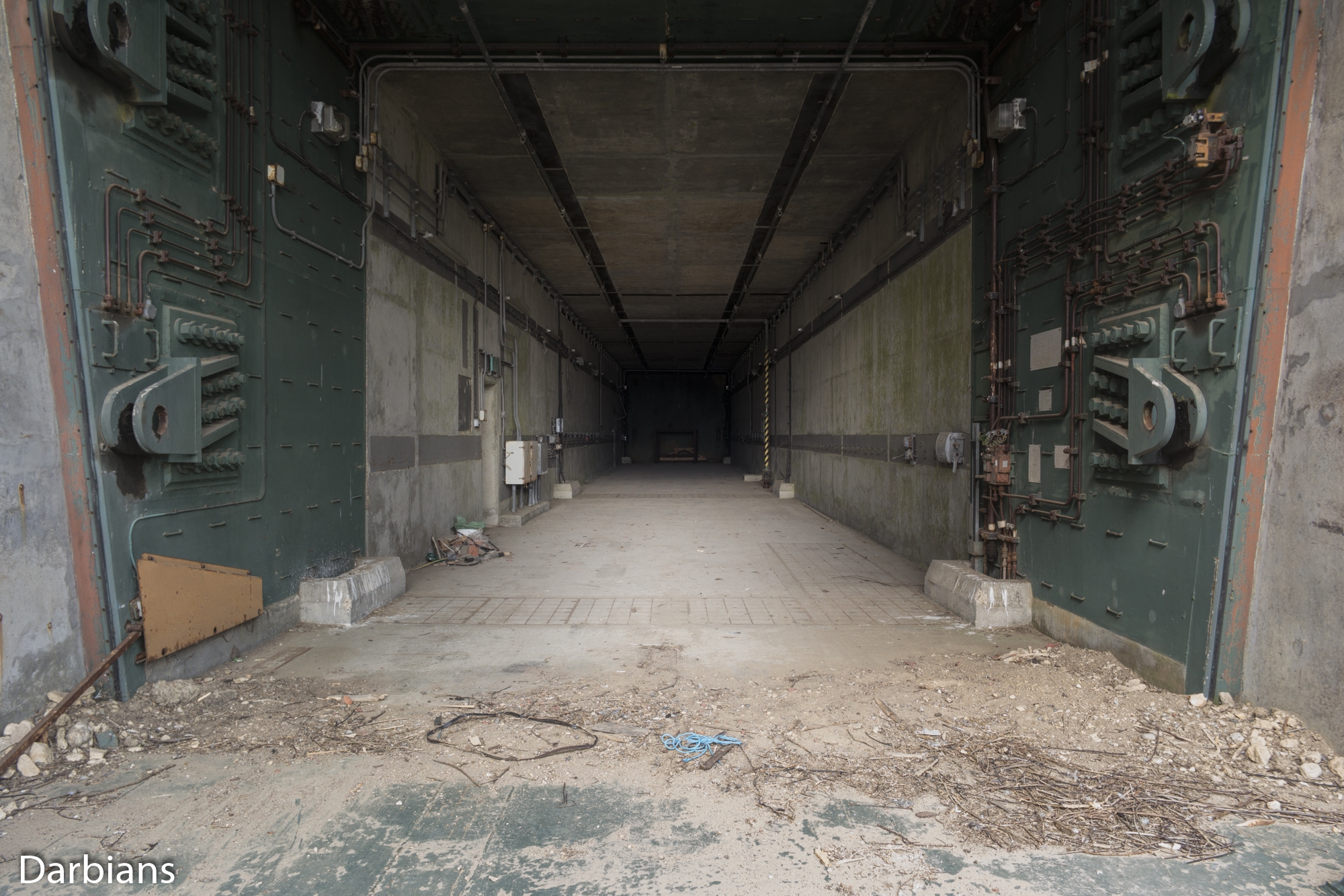 سفری به معروف ترین پایگاه های نظامی رها شده تاریخ/ از تونل&zwnj;های مخفی و جزایر متروک، کاوشی در رازهای خفته