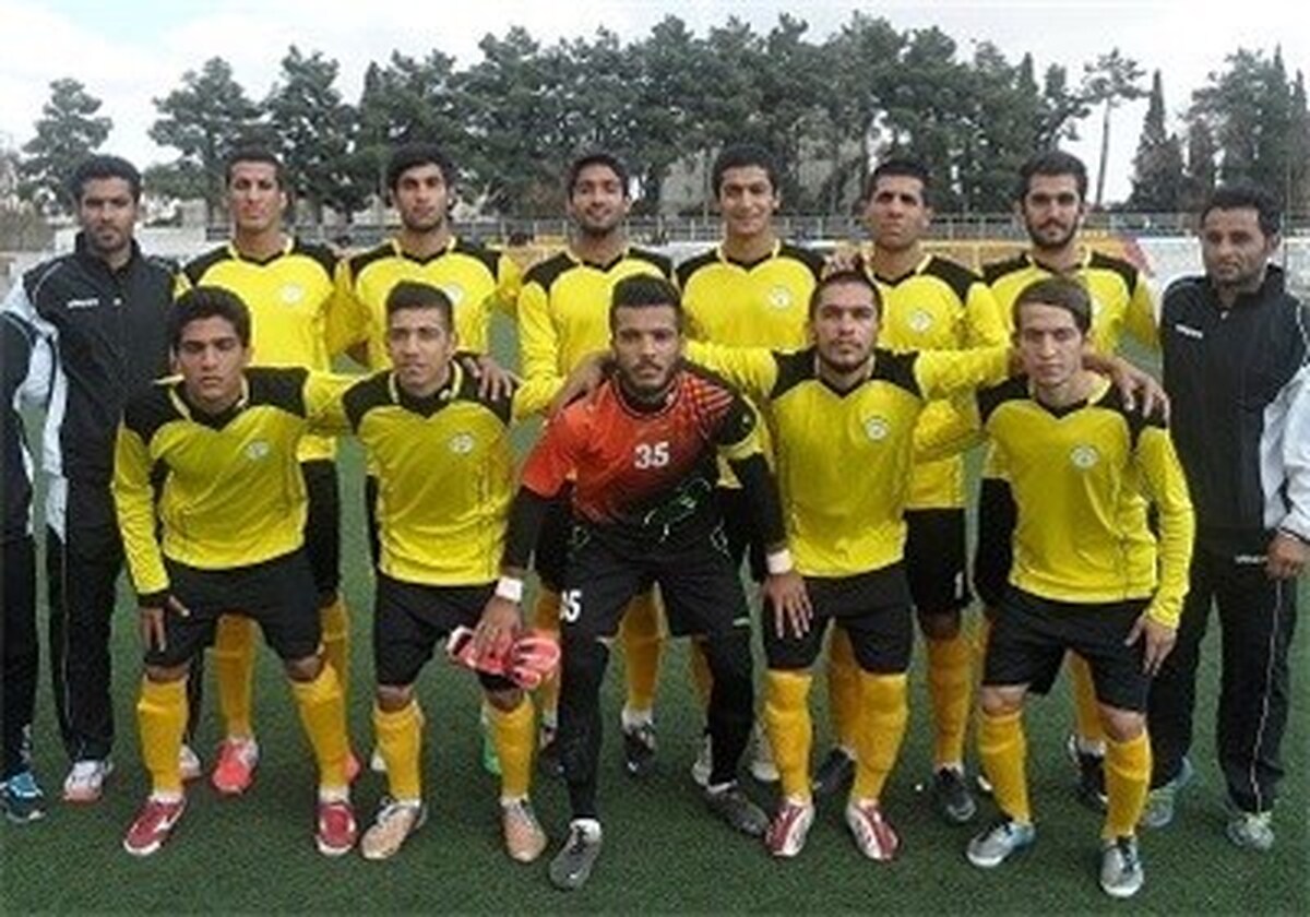 فوتبال شیرازی ها خوش درخشید؛ صعود فجرسپاسی به لیگ برتر و پیروزی امیدبخش شهرراز در لیگ دسته یک