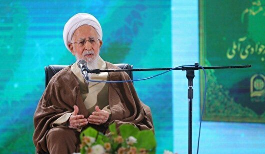 آیت الله جوادی آملی: قطب فرهنگی دین عقل مردم است/آیت‌الله عبدالکریم حائری امین الله شد که حوزه به دست او سپرده شد+فیلم