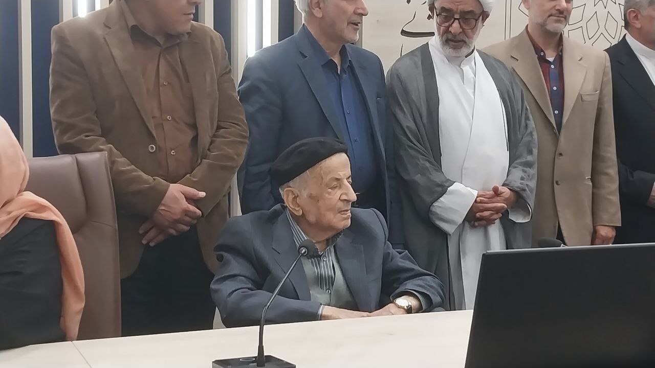 همایش بزرگ&zwnj;داشت حکیم محمد بن زکریای رازی برگزار شد / تجلیل از علامه مهدی محقق دامغانی
