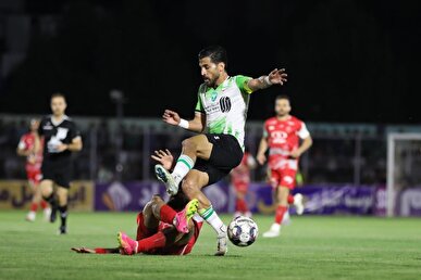 شکست پرسپولیس مقابل خیبر در نیمه نخست