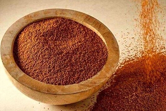 برداشت ۲۱ تن خاکشیر از مزارع بیارجمند پیش‌بینی شد